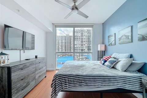 Copropriété à louer à Hallandale Beach, Floride: 1 chambre, 77.2 m2 № 2056802 - photo 16