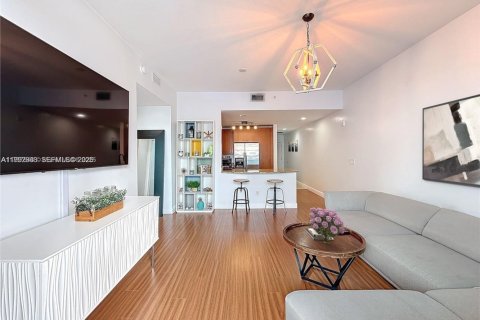 Copropriété à louer à Hallandale Beach, Floride: 1 chambre, 77.2 m2 № 2056802 - photo 5