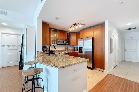 Copropriété à louer à Hallandale Beach, Floride: 1 chambre, 77.2 m2 № 2056802 - photo 9