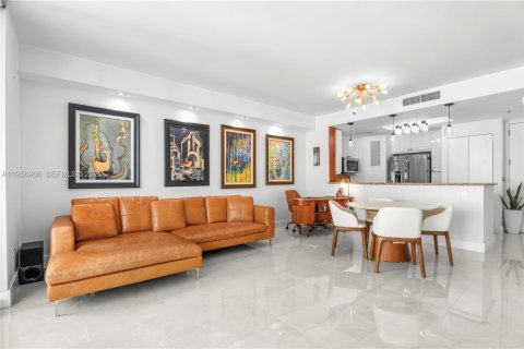 Copropriété à vendre à Miami, Floride: 1 chambre, 84.26 m2 № 2011811 - photo 6