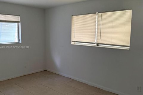 Casa en venta en Margate, Florida, 2 dormitorios, 90.58 m2 № 1993726 - foto 13