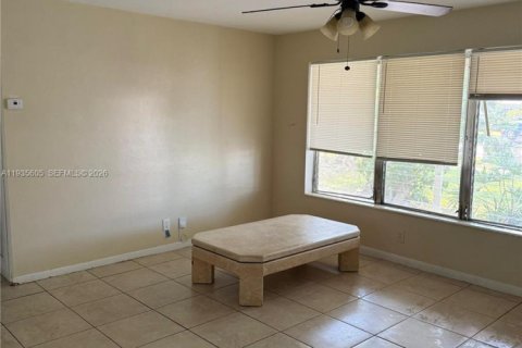 Casa en venta en Margate, Florida, 2 dormitorios, 90.58 m2 № 1993726 - foto 8