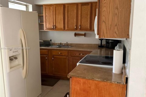 Casa en venta en Margate, Florida, 2 dormitorios, 90.58 m2 № 1993726 - foto 12