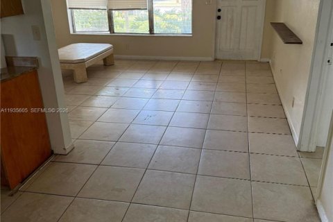 Casa en venta en Margate, Florida, 2 dormitorios, 90.58 m2 № 1993726 - foto 9