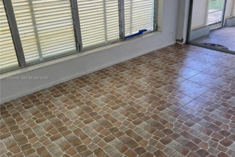 Casa en venta en Margate, Florida, 2 dormitorios, 90.58 m2 № 1993726 - foto 16