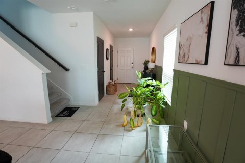 House in Haines City, Florida 4 bedrooms, 210.98 sq.m. № 1882865 - photo 12
