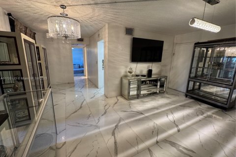 Copropriété à vendre à Aventura, Floride: 1 chambre, 75.25 m2 № 1729747 - photo 7