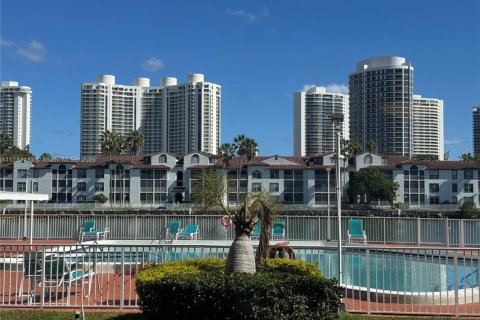 Copropriété à vendre à Aventura, Floride: 1 chambre, 75.25 m2 № 1729747 - photo 1