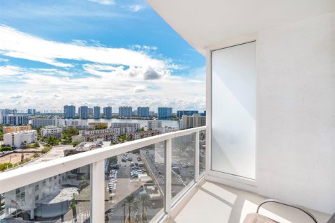 Copropriété à vendre à Sunny Isles Beach, Floride: 164.07 m2 № 1814679 - photo 5