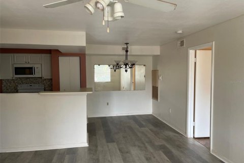Condo in Kissimmee, Florida, 2 bedrooms  № 1823301 - photo 5