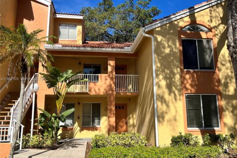 Condominio en alquiler en Coral Springs, Florida, 1 dormitorio, 75.81 m2 № 1991884 - foto 1