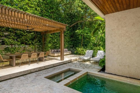 Casa en venta en Miami, Florida, 5 dormitorios, 321.53 m2 № 2244642 - foto 18