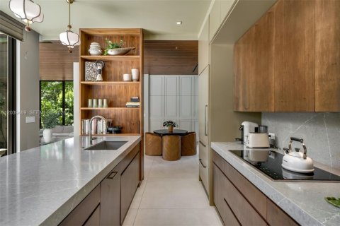 Casa en venta en Miami, Florida, 5 dormitorios, 321.53 m2 № 2244642 - foto 10
