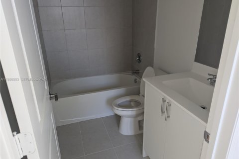 Touwnhouse à louer à Homestead, Floride: 4 chambres № 2020422 - photo 6