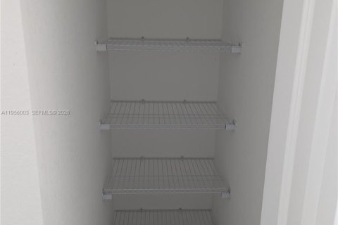 Touwnhouse à louer à Homestead, Floride: 4 chambres № 2020422 - photo 10