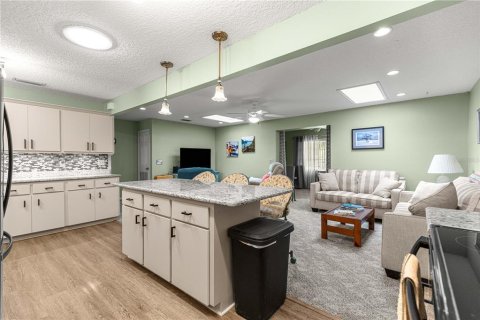 House in Ocala, Florida 2 bedrooms, 162.39 sq.m. № 2238037 - photo 12
