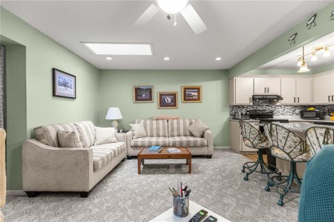 House in Ocala, Florida 2 bedrooms, 162.39 sq.m. № 2238037 - photo 11