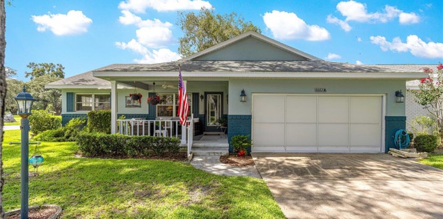 House in Ocala, Florida 2 bedrooms, 162.39 sq.m. № 2238037