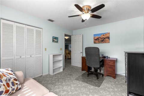 House in Ocala, Florida 2 bedrooms, 162.39 sq.m. № 2238037 - photo 26