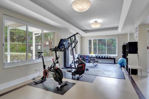 Снять в аренду кондоминиум в Форт-Лодердейл, Флорида 2 спальни, 157.93м2, № 1057851 - фото 1