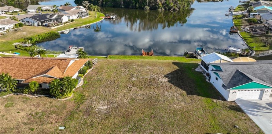 Terreno en Sun City Center, Florida № 1542725