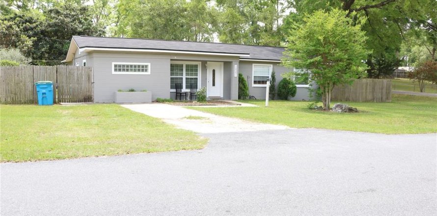 House in High Springs, Florida 4 bedrooms, 153.57 sq.m. № 1630973