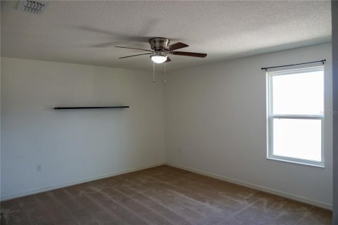 House in Kissimmee, Florida 5 bedrooms, 278.89 sq.m. № 2103076 - photo 13