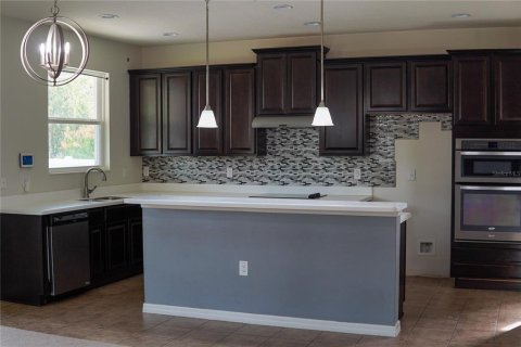 House in Kissimmee, Florida 5 bedrooms, 278.89 sq.m. № 2103076 - photo 6