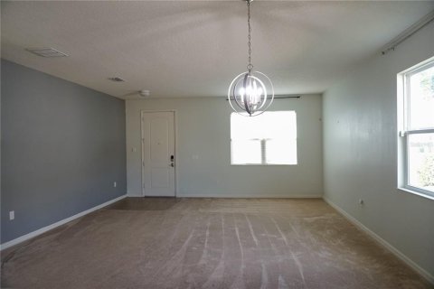 House in Kissimmee, Florida 5 bedrooms, 278.89 sq.m. № 2103076 - photo 10