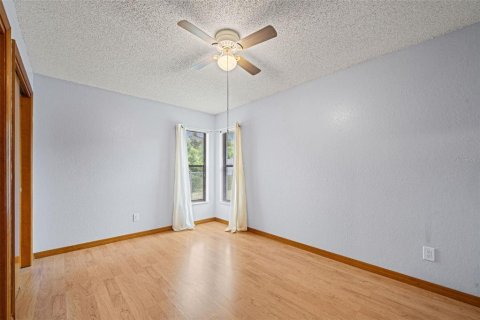 House in Spring Hill, Florida 3 bedrooms, 151.8 sq.m. № 1917964 - photo 20