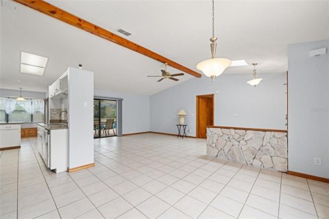 House in Spring Hill, Florida 3 bedrooms, 151.8 sq.m. № 1917964 - photo 10