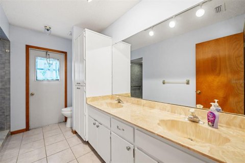 House in Spring Hill, Florida 3 bedrooms, 151.8 sq.m. № 1917964 - photo 29