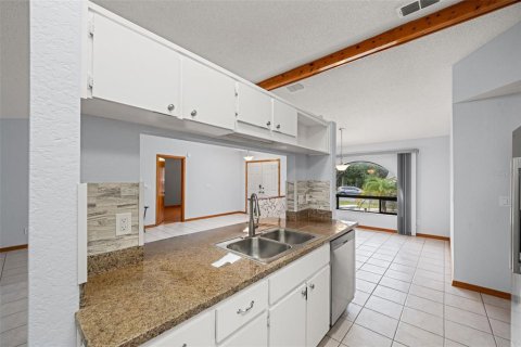 House in Spring Hill, Florida 3 bedrooms, 151.8 sq.m. № 1917964 - photo 14