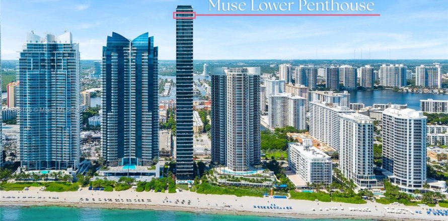 Condominio en Sunny Isles Beach, Florida, 6 dormitorios  № 1954544