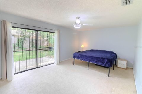 Condo in Gainesville, Florida, 2 bedrooms  № 2223154 - photo 14