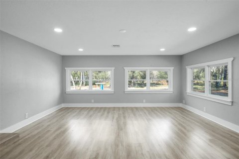 Casa en venta en Avon Park, Florida, 5 dormitorios, 304.07 m2 № 1392200 - foto 23