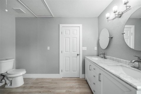 Casa en venta en Avon Park, Florida, 5 dormitorios, 304.07 m2 № 1392200 - foto 12