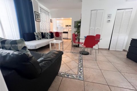 Copropriété à vendre à Miami Beach, Floride: 1 chambre № 2058752 - photo 4