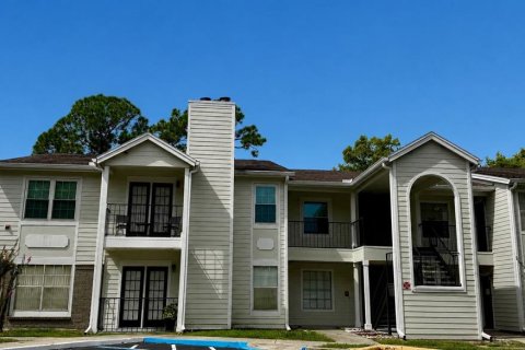 Condominio en Orlando, Florida, 2 dormitorios  № 2275642