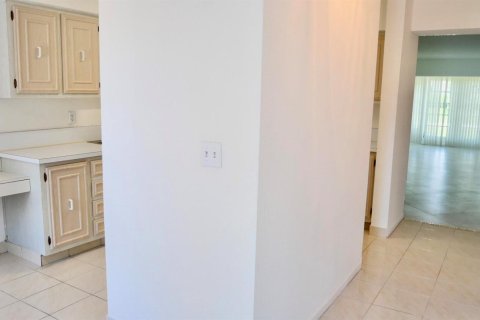 Copropriété à louer à Delray Beach, Floride: 2 chambres, 108.88 m2 № 2261973 - photo 3