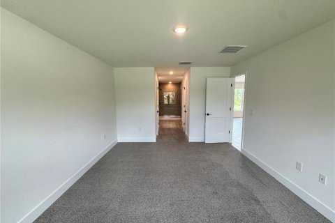 House in North Port, Florida 3 bedrooms, 172.8 sq.m. № 1836887 - photo 5