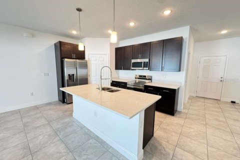 Villa ou maison à louer à Ocala, Floride: 4 chambres, 157.56 m2 № 2402817 - photo 10