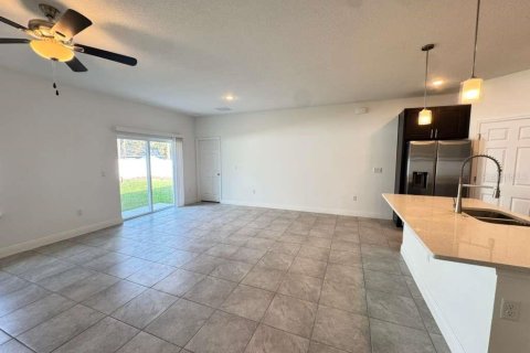 Villa ou maison à louer à Ocala, Floride: 4 chambres, 157.56 m2 № 2402817 - photo 14