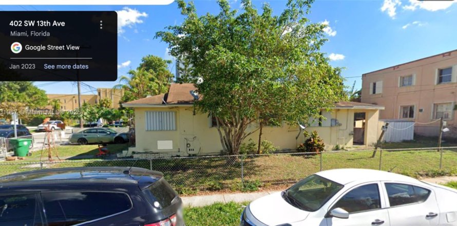 House in Miami, Florida 2 bedrooms, 105.54 sq.m. № 1861949