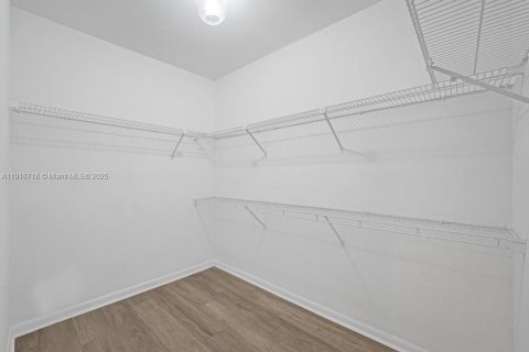 Condo in Davie, Florida, 2 bedrooms  № 1974078 - photo 26