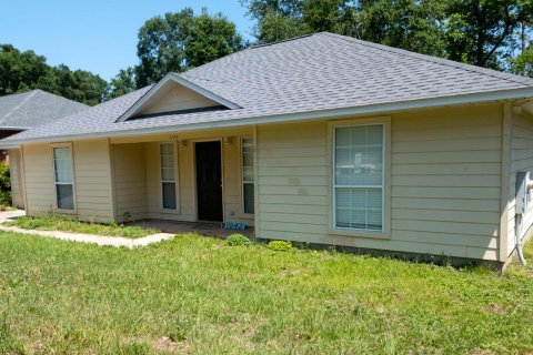 Casa en venta en Pensacola, Florida, 3 dormitorios, 119.84 m2 № 561194 - foto 1