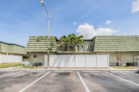 Condominio en alquiler en Clearwater, Florida, 1 dormitorio, 53.05 m2 № 1619065 - foto 27