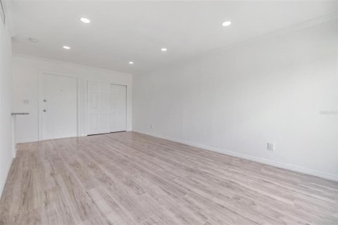 Condominio en alquiler en Clearwater, Florida, 1 dormitorio, 53.05 m2 № 1619065 - foto 19