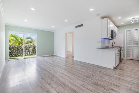 Condominio en alquiler en Clearwater, Florida, 1 dormitorio, 53.05 m2 № 1619065 - foto 15