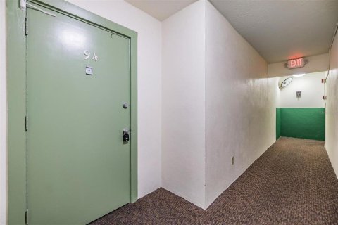 Condominio en alquiler en Clearwater, Florida, 1 dormitorio, 53.05 m2 № 1619065 - foto 1